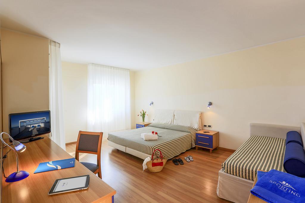 Hotel Sporting Casalbordino Room photo